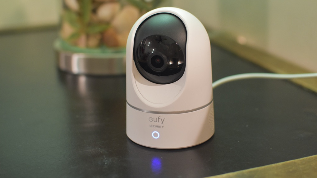 Eufy 2K Pan Tilt Smart Camera with Apple Homekit Secure Video 