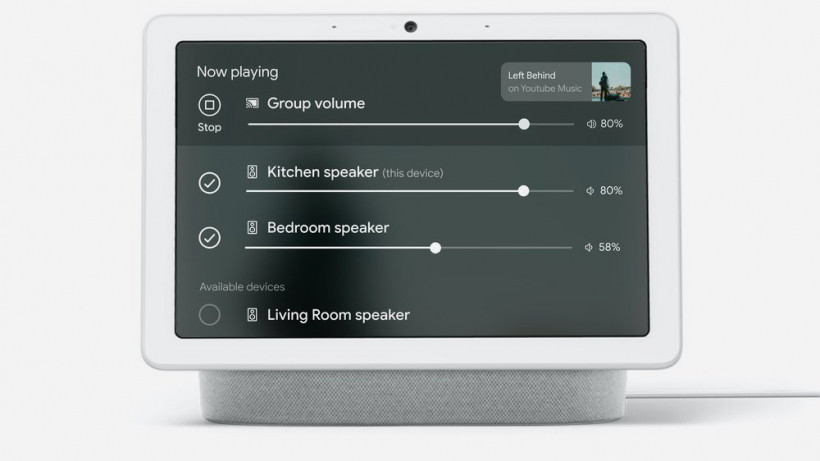 Control de música en varias habitaciones de Google Home en una pantalla inteligente