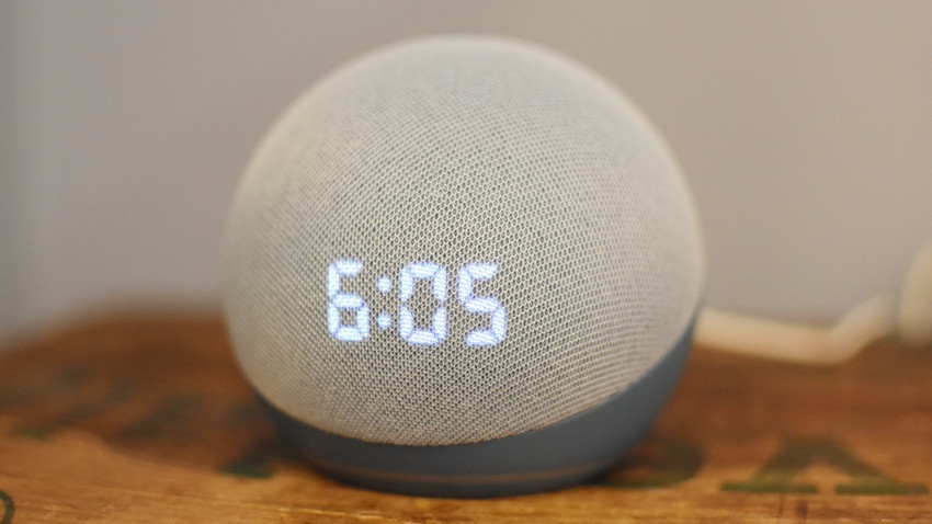 Echo Dot con reloj 2020 (2.ª generación)