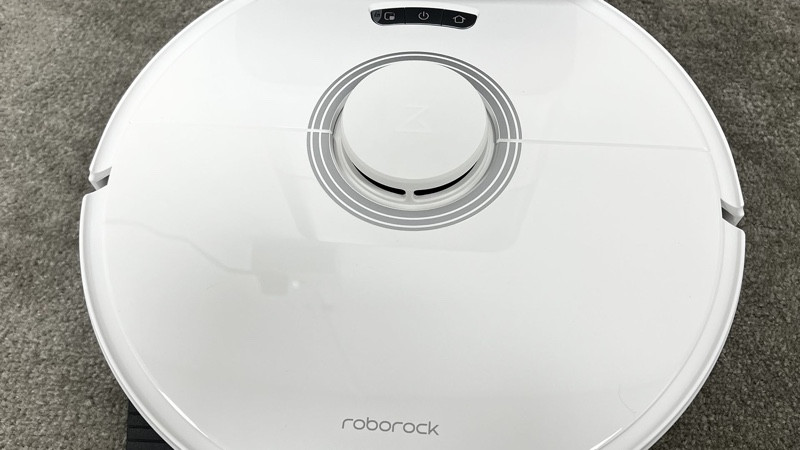 Roborock Q7 Max+ white model