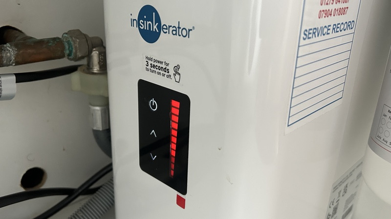 InSinkErator 4N1 Touch bajo prueba: grifo de agua caliente instantánea bajo prueba