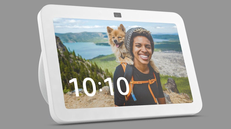 s Echo Show 8 offers spatial audio and a dynamic, proximity-based UI