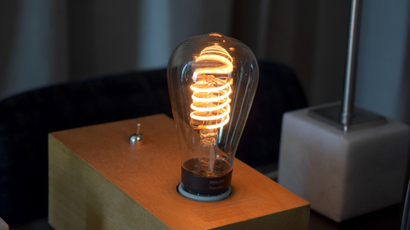 Philips Hue Filament review