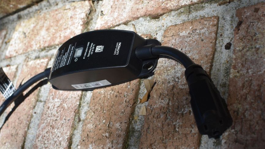 Lutron Caséta Outdoor Smart Plug review: A dependable but pricey plug