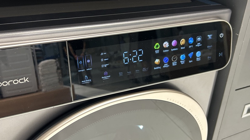 Roborock Zeo One washing machine touch panel controls