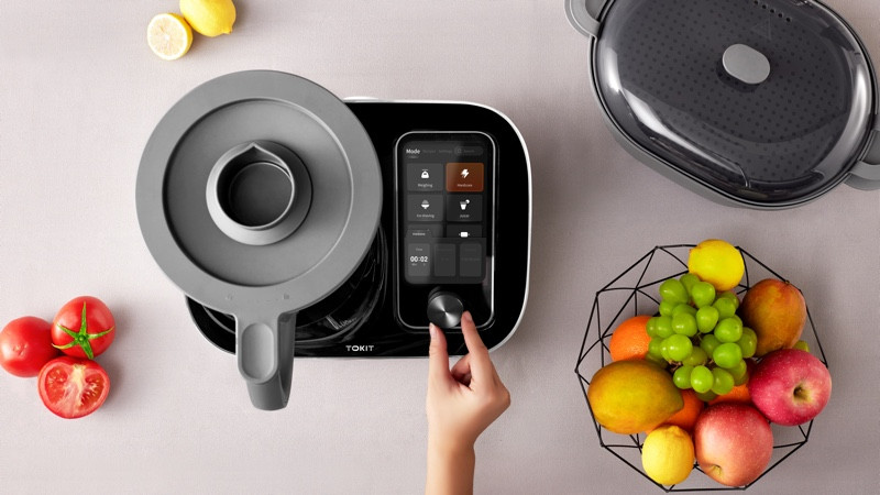 Why the TOKIT Omni Cook might be the only kitchen gadget you need