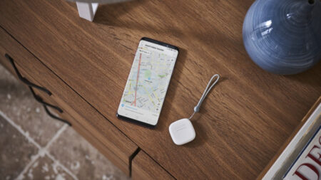 Samsung's tracker doubles as a smart sensor