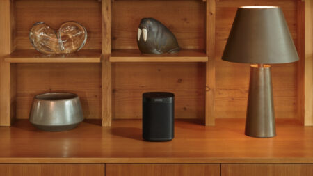 Sonos One SL loses the smart assistants