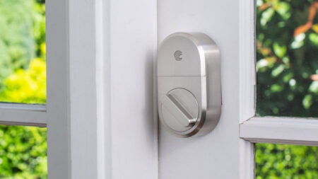 August Smart Deadbolt with Wi-Fi live