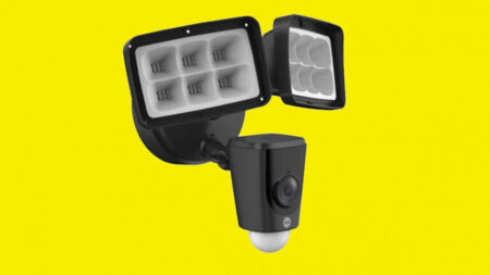 Yale adds Floodlight Camera to its lineup