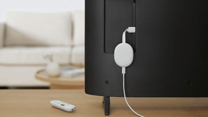 New 4th-gen Chromecast dongle into TV