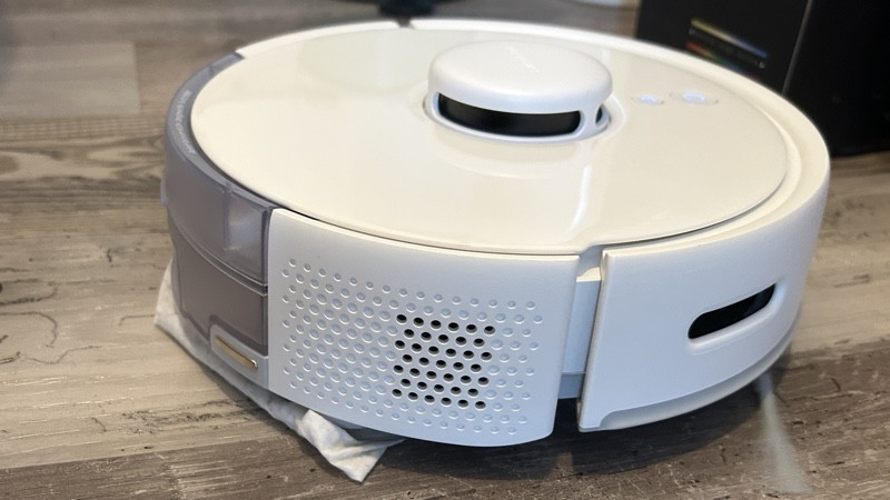 SwitchBot K10+ robot cleaner review
