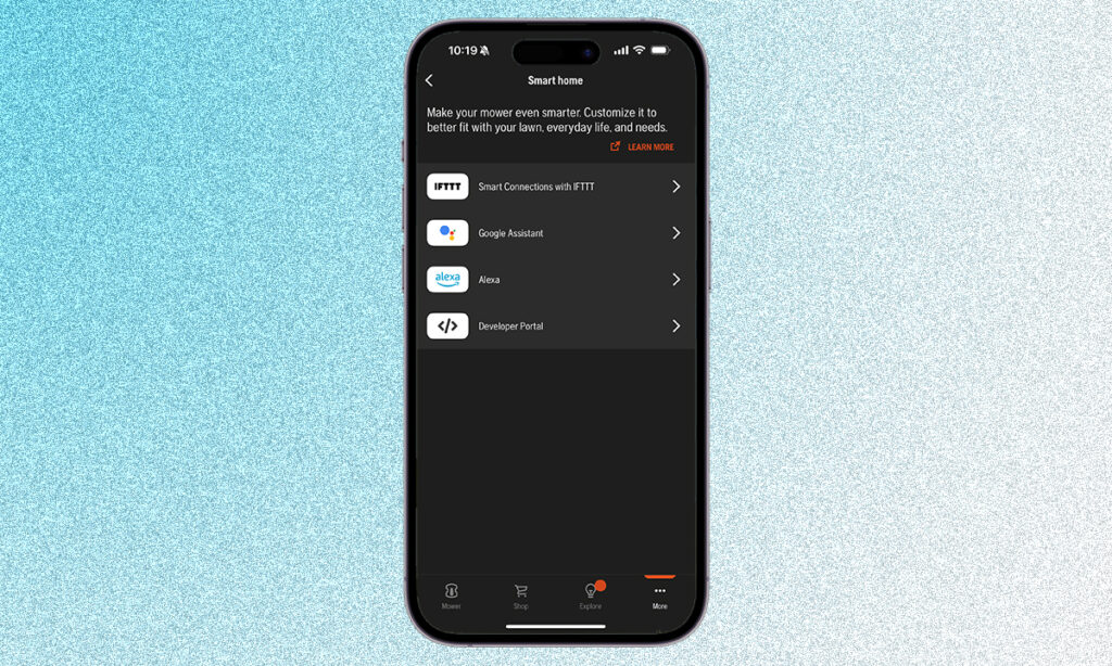 Aplicación Husqvarna Automower Connect en iPhone que muestra integraciones de hogares inteligentes